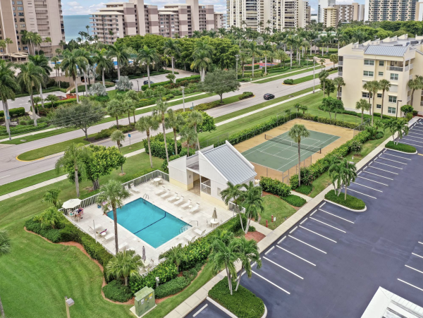 Marco Island Vacation Rental Beach Across the Street